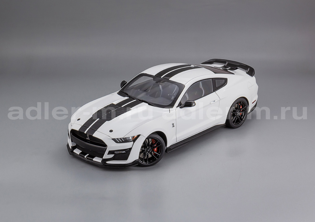 AUTOART 1:18 Ford Mustang Shelby GT500 (oxford white) 73095