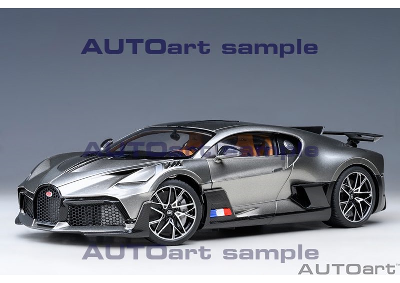 AUTOART 1:18 Bugatti Divo (Comet Grey) 70928