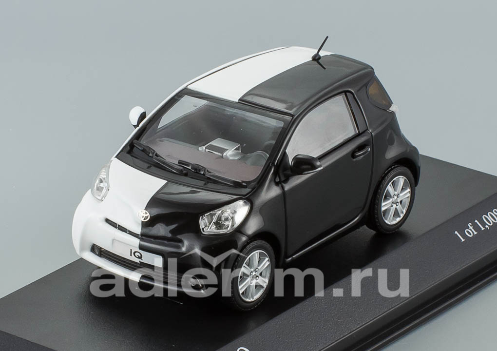 MINICHAMPS 1:43 Toyota IQ "Geneva Car Show 2009" (white / black) 400166801