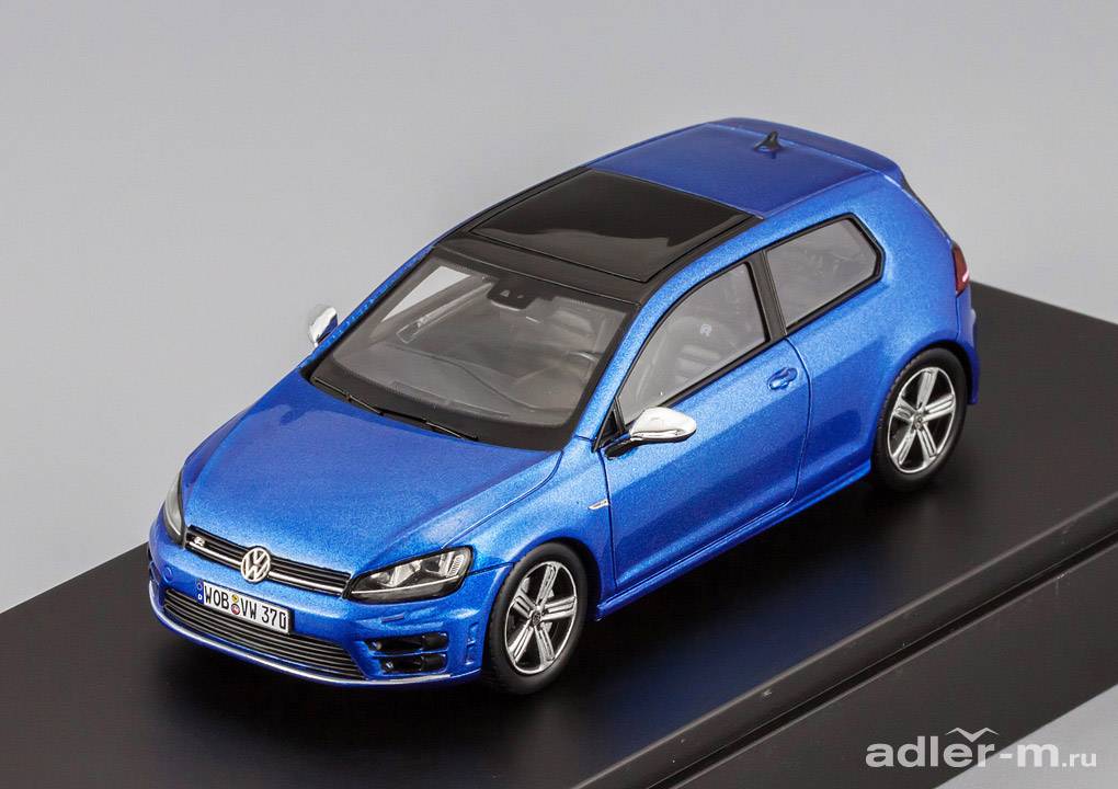 SPARK 1:43 Volkswagen Golf VII R (blue) 5GW099300R5Z
