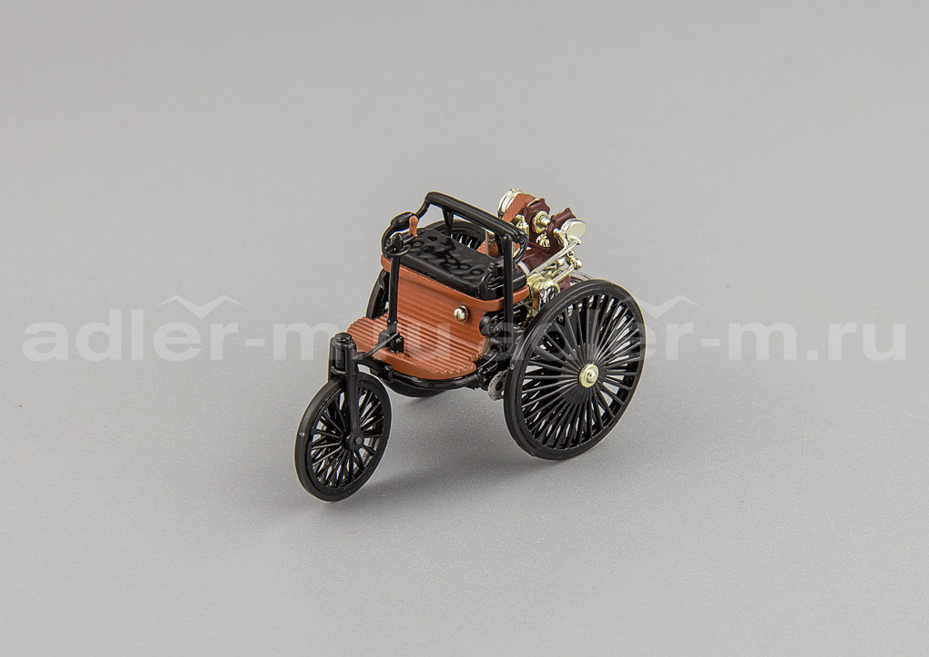 IXO 1:43 Mercedes Patent Motorwagen - 1886 (black/red) CLC331