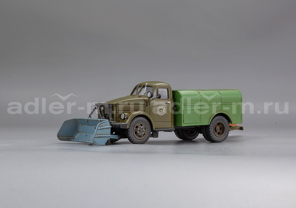 САРЛАБ 1:43 ПД-4М на шасси 51, с совком для уборки снега (хаки/зелёный, со следами экспл.) SL-237-4-4