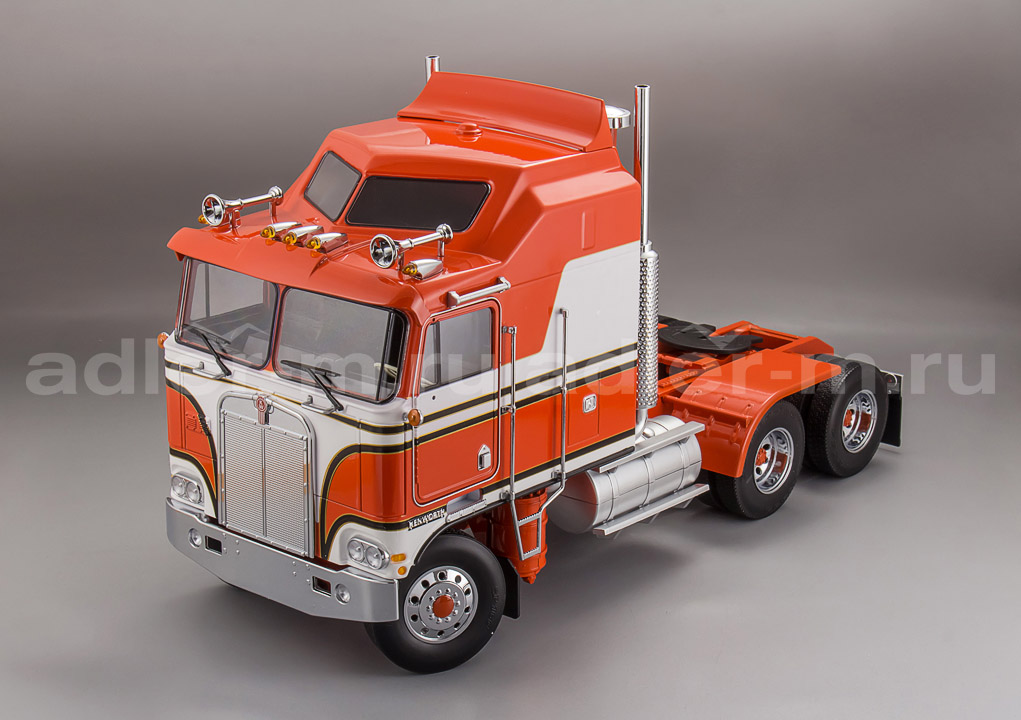 ROAD KINGS 1:18 Kenworth K100 Aerodyne - 1976 (red/white/black) RK180141
