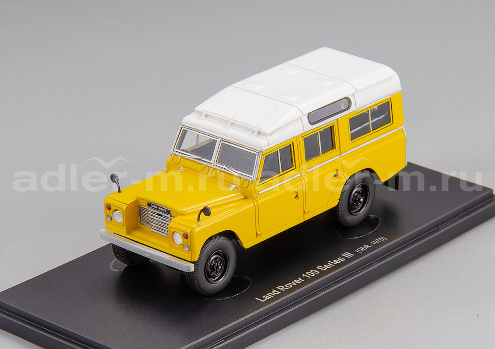 AUTOCULT 1:43 Land Rover 109 Series III (ochre-yellow) ATC60108