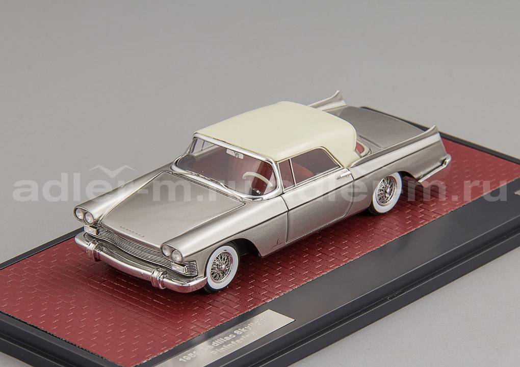 MATRIX 1:43 Cadillac Skylight Pininfarina Coupe - 1959 (silver / white) MX50301-032