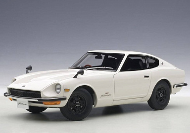 Nissan 1:18 Nissan Fairlady Z432 1969 (white) 77438