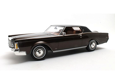 Lincoln 1:18 Lincoln Continental Mark III - 1971 (brown metallic) CML195-2