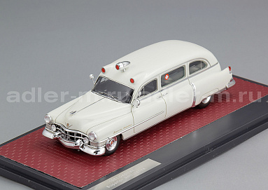 Cadillac 1:43 Cadillac Superior Ambulance - 1951 (УЦЕНКА!) MX20301-462_DIS_m