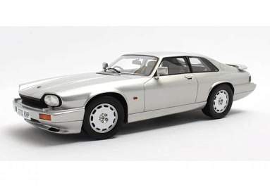 Jaguar 1:18 Jaguar XJR-S - 1993 (silver) CML100-2