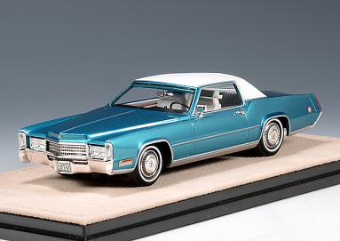Cadillac 1:43 Cadillac Eldorado Biarritz - 1970 (lucerne aqua firemist) STM70003