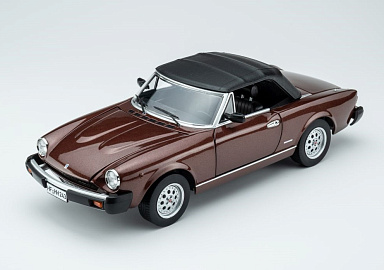 Pininfarina 1:18 Pininfarina Spidereuropa - 1982 (marrone amaryllis) 18125002